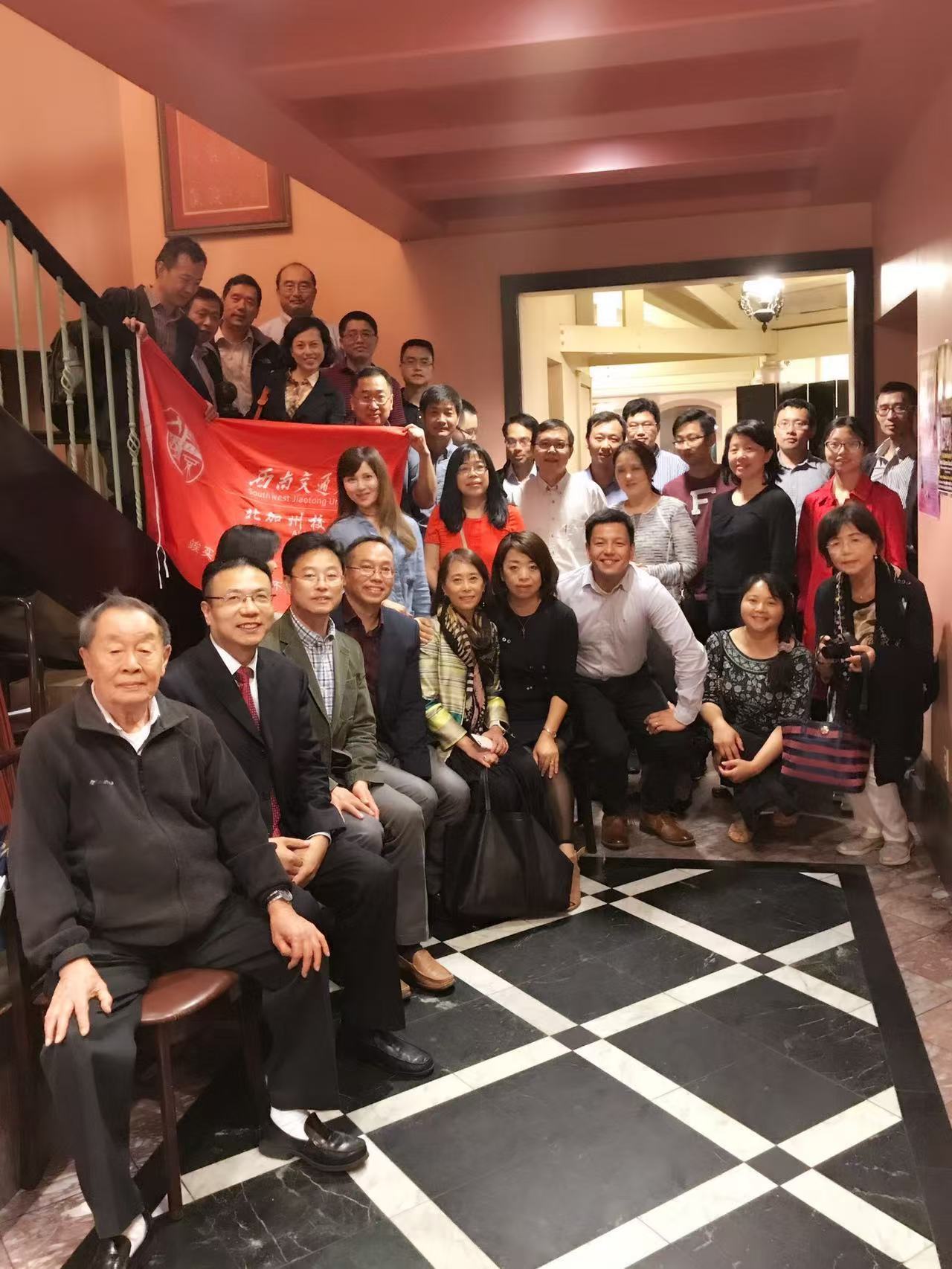 2019年西南交大代表团探望李泽甘学长